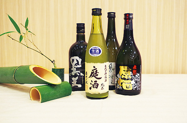 日本酒　イメージ写真